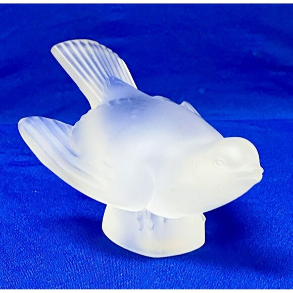 Estate Lalique Frosted Crystal Bird Paperweight! - Damaged! 121